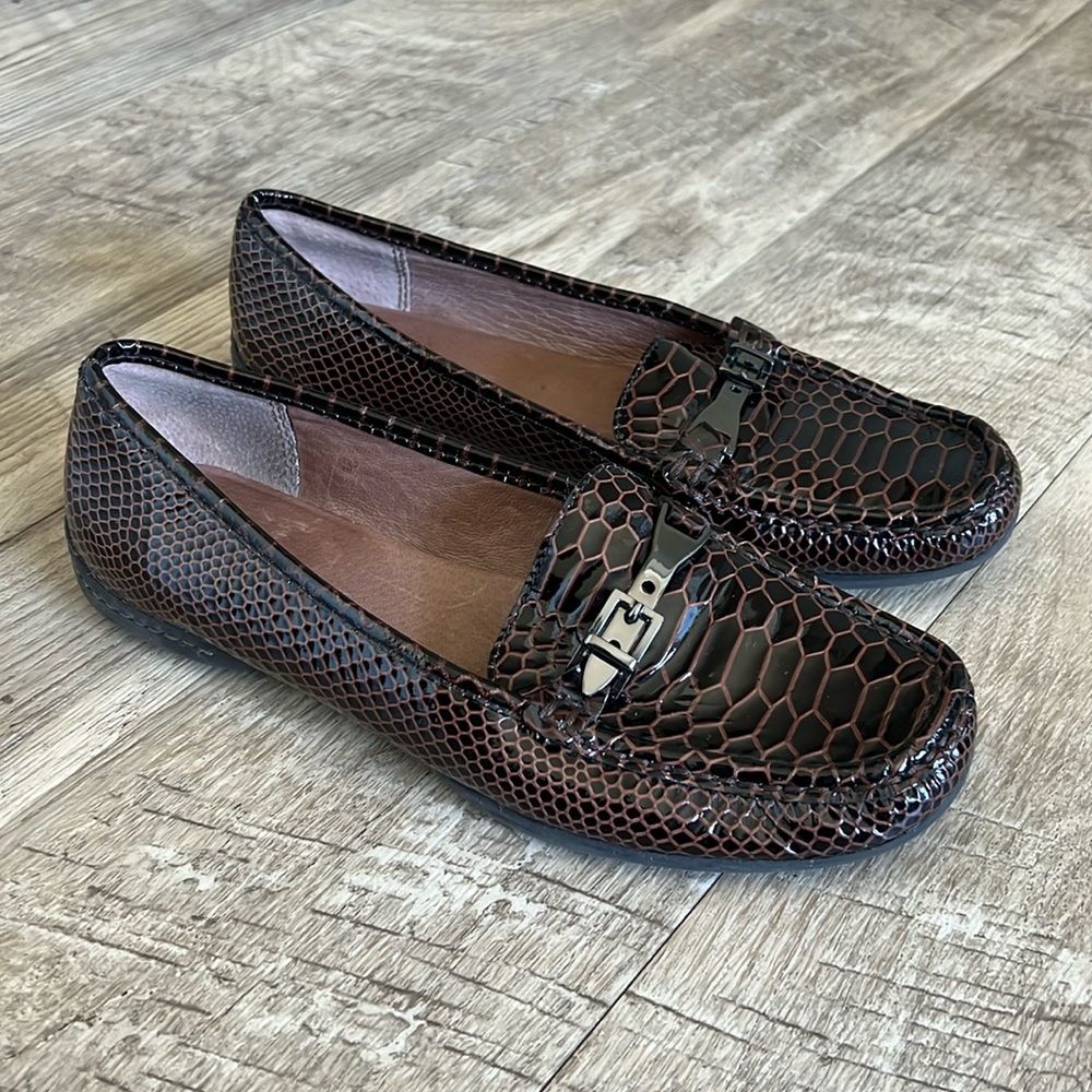 Donald J Pliner Loafers.